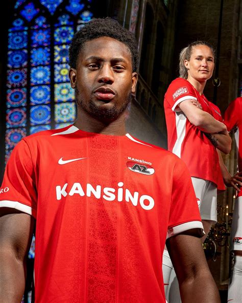 az alkmaar football kit